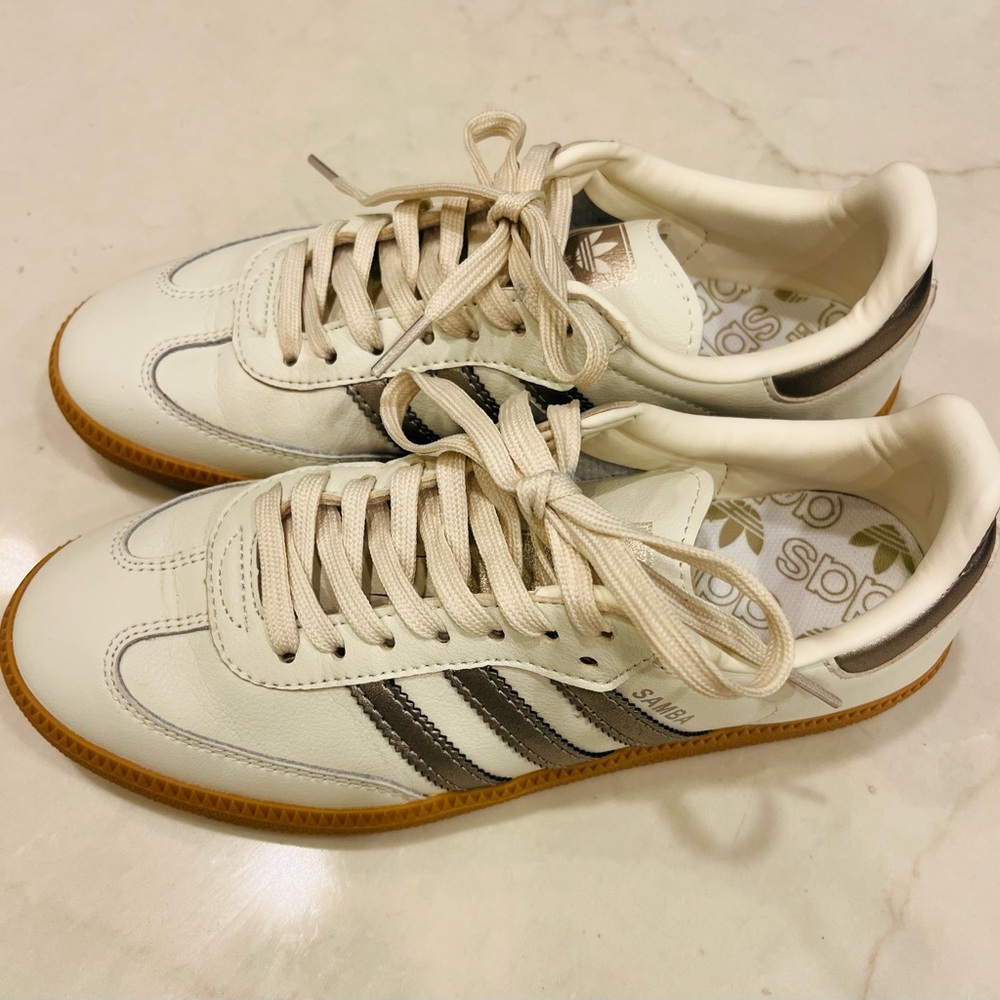 Adidas Samba OG in Wonder Gold Metallic and Off-White in Women’s Size 7.5
